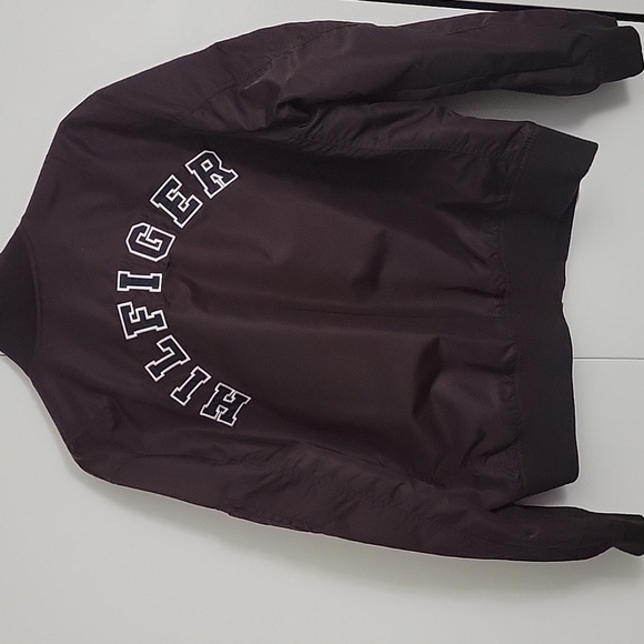 Tommy Hilfiger Men's Burgandy Bomber Jacket - Picture 2 of 6